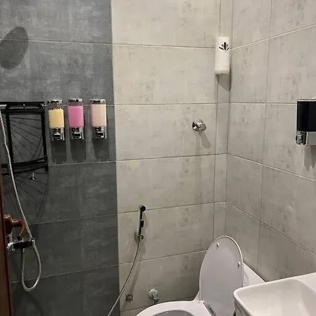 لورا سويتس Riyadh Exterior photo