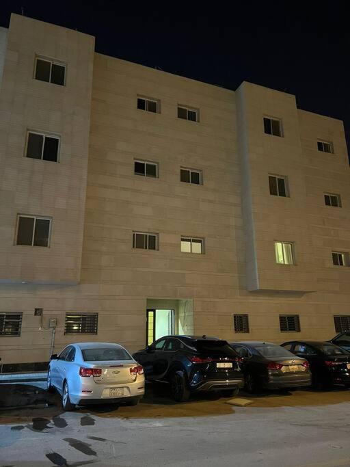 لورا سويتس Apartemen Riyadh