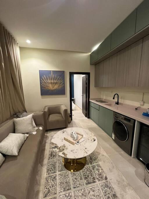 لورا سويتس Apartemen *