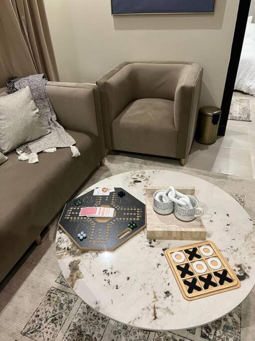 لورا سويتس * Riyadh